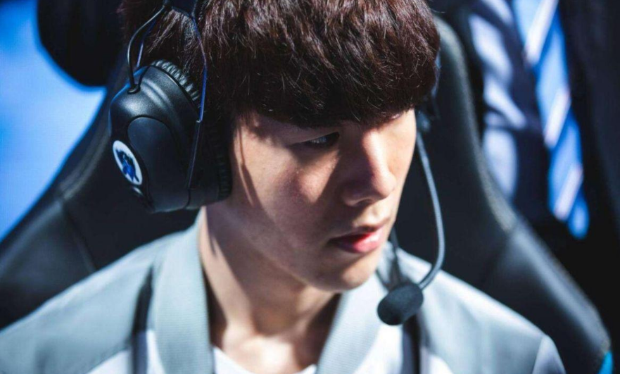 韧带撕裂而 韧带撕裂而