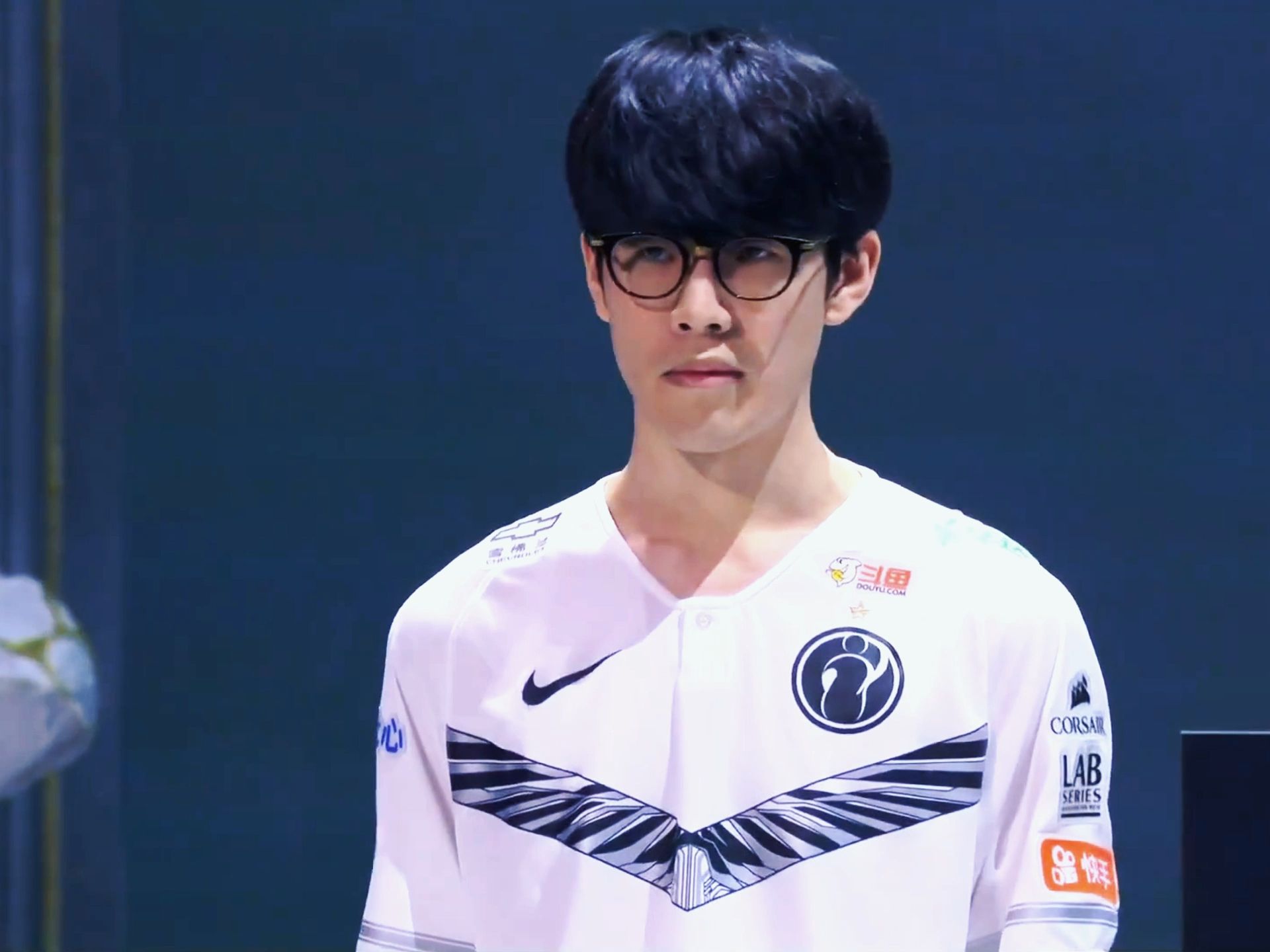 间的再现为 间的再现为