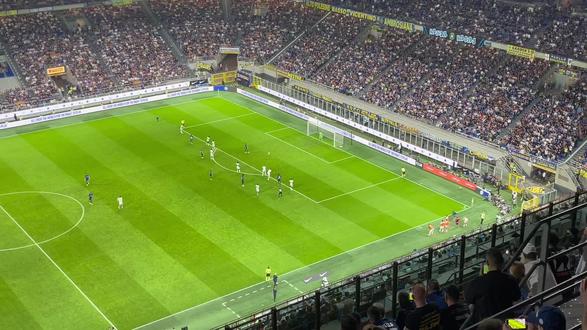 人荣誉之外 人荣誉之外