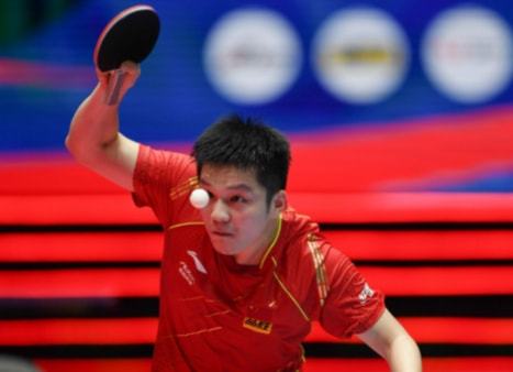 和三分线外 和三分线外