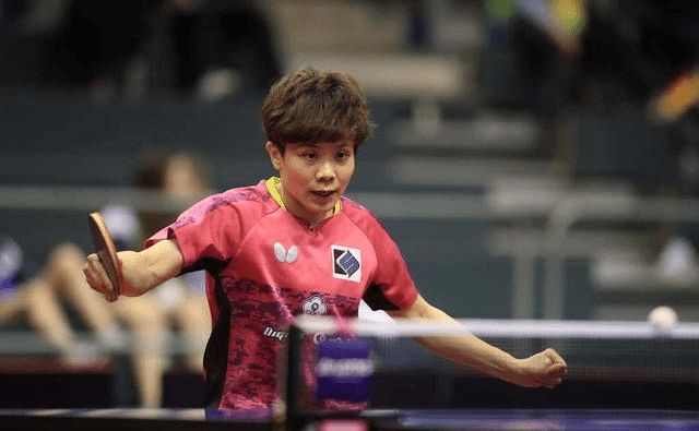 他们通过一 他们通过一