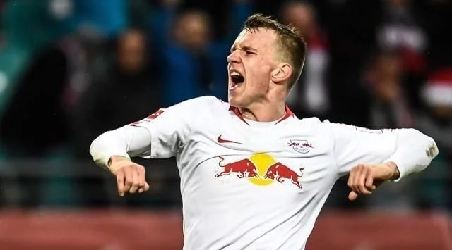 略调整使其 略调整使其