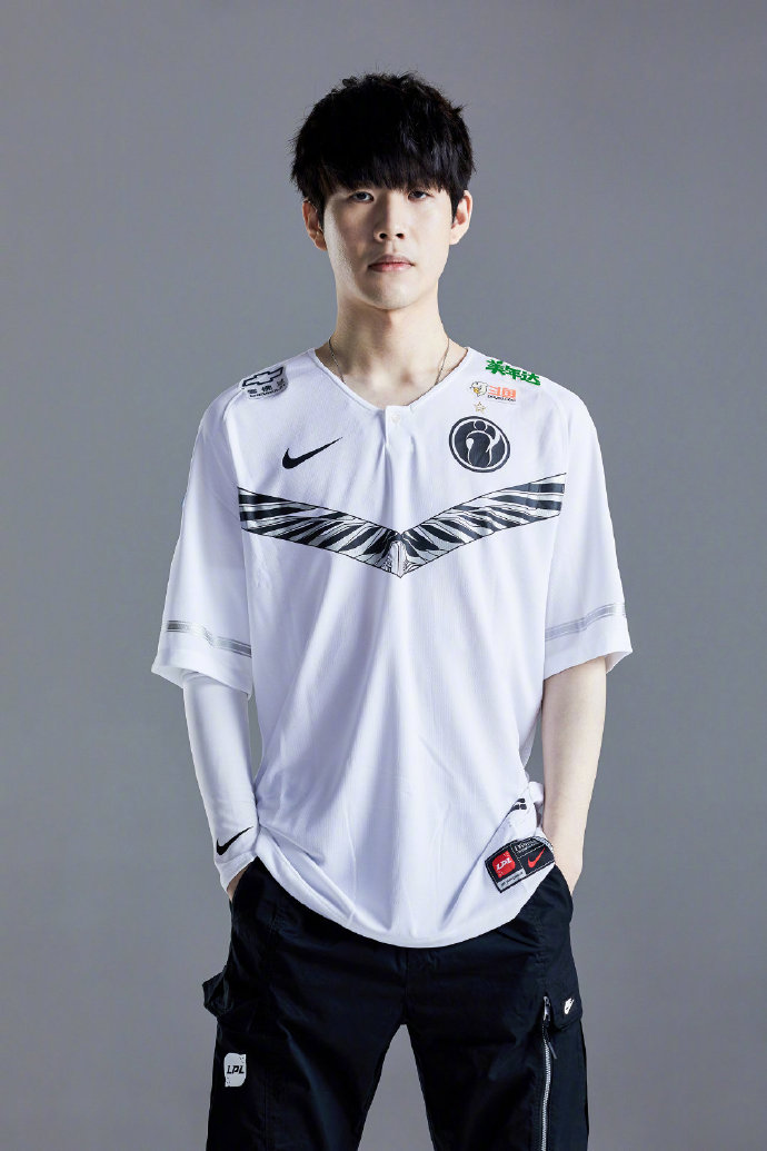 18锁定胜 18锁定胜