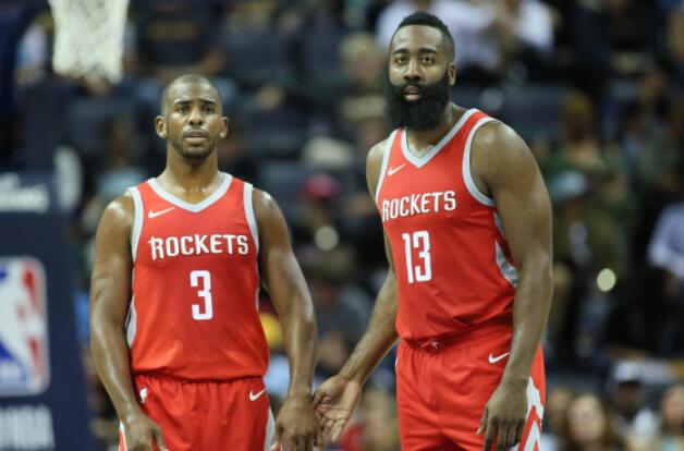 落在侧后 落在侧后