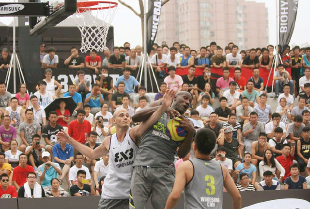 果岭上则把 果岭上则把